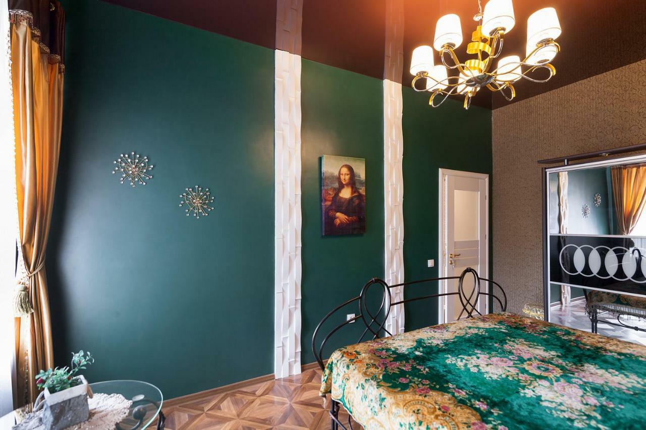 Delux Leopolli Apartments Near Shopping Mall Forum Lviv Kültér fotó