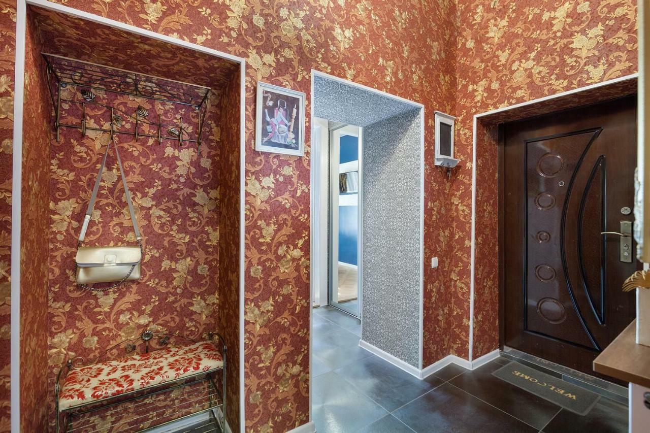Delux Leopolli Apartments Near Shopping Mall Forum Lviv Kültér fotó